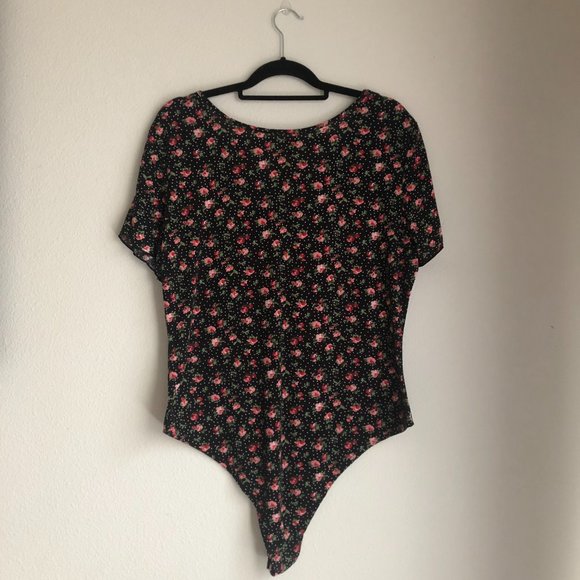 Plus Size Floral Ruched Front Bodysuit Size 2XL - Picture 5 of 9